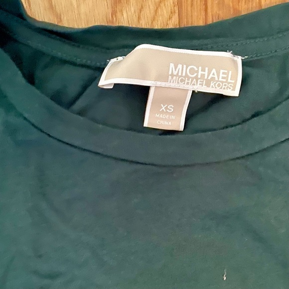 Green flutter sleeve Michael Kors tshirt XS - Picture 3 of 4